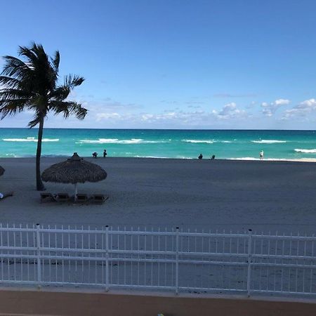 Sahara Beach Club Aparthotel Sunny Isles Beach Exterior photo